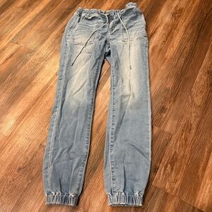 American Eagle Outfitters Light Blue Jogger Jeans